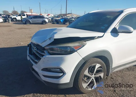 2018 Hyundai Tucson Sport z USA, uszkodzony, nr VIN KM8J33AL5JU763160
